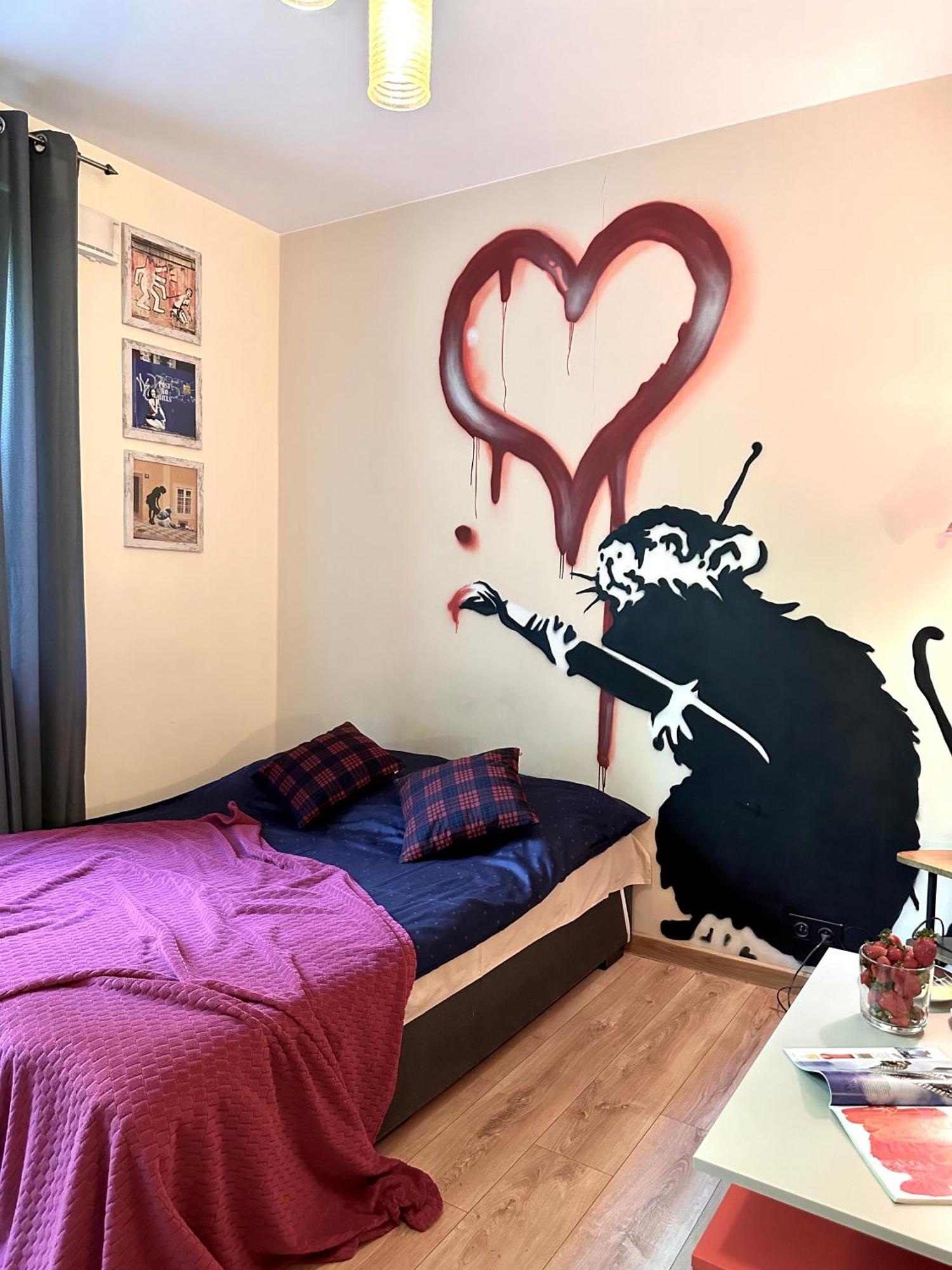 "Banksy" Art Apartman Varsó Kültér fotó