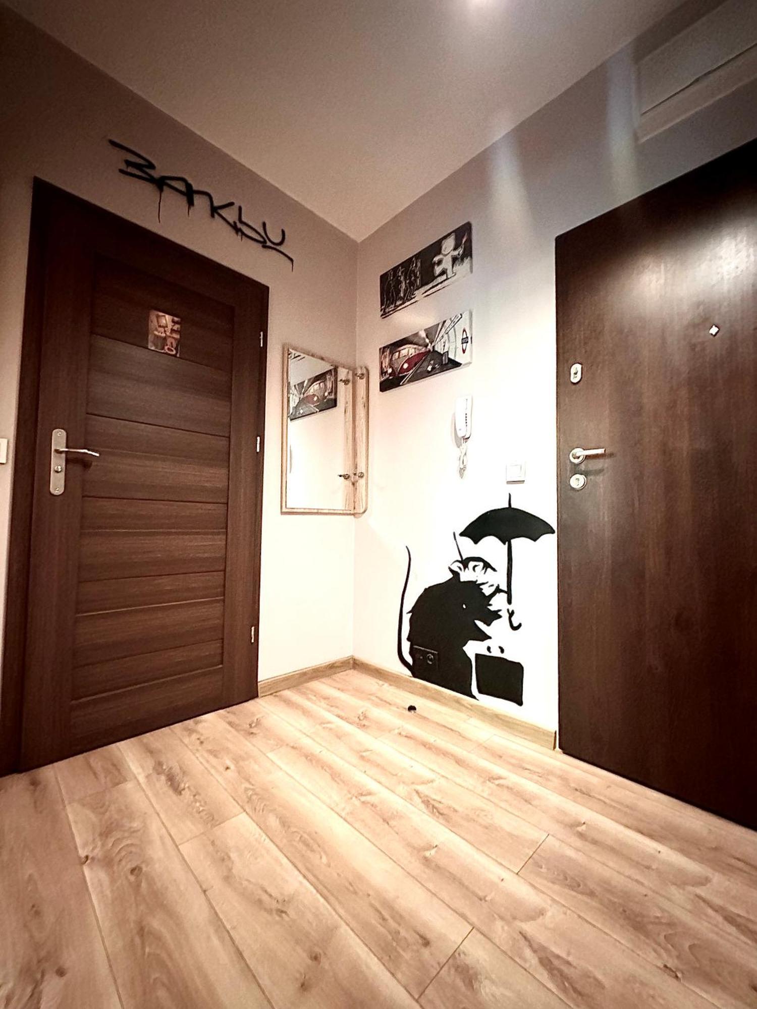 "Banksy" Art Apartman Varsó Kültér fotó
